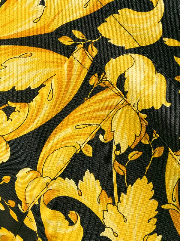 Versace A7900 F. DO NERO + STAMPA ORO Peignoir à Imprimé Baroque Femme 3 Versace A7900 F. DO NERO + STAMPA ORO Peignoir à Imprimé Baroque Femme – Image 3