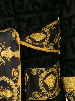 Versace Peignoir à Détail De Motif Barocco Femme -Pas Cher Versace Boutique 15331760 26874789 600