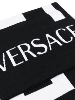 Versace écharpe Greca à Logo A2024 NERO - BIANCO -Pas Cher Versace Boutique 15546393 27843234 600