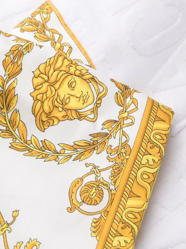 Versace Peignoir Court à Empiècement Baroque Femme 4 Versace Peignoir Court à Empiècement Baroque Femme – Image 4