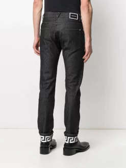 Versace 1D040 Black Jean Droit à Détails Graphiques Homme -Pas Cher Versace Boutique 15981920 30920380 600