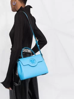 Versace Sac Cabas à Fini Mat 1U38V Blue Oro Versace -Pas Cher Versace Boutique 16289136 e7eb9a60 fa4e 47d5 a393 d107536e0d3a 600