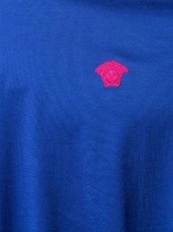 ( Positively Conscious ) Versace T-shirt à Motif Medusa Brodé 2U560 BLUE 9 ( Positively Conscious ) Versace T-shirt à Motif Medusa Brodé 2U560 BLUE -Pas Cher Versace Boutique 16807360 33577079 600