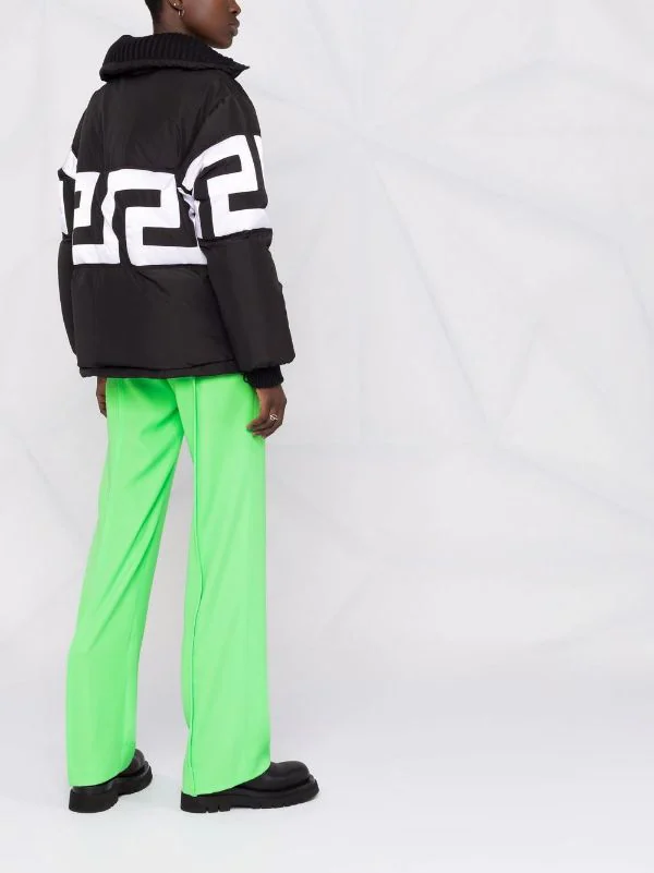 Versace Doudoune à Imprimé Greca 2B020 BLACK + WHITE 6 Versace Doudoune à Imprimé Greca 2B020 BLACK + WHITE – Image 6