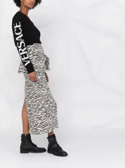 Versace 2B020 Black+White Pull En Maille Intarsia Femme -Pas Cher Versace Boutique 16808009 ea40deb3 1cfe 4335 a8de e45570508a18 600