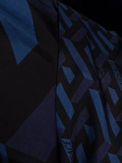 Versace Peignoir La Greca En Soie à Motif Monogrammé Z7404 BLACK/ BLUE 5 Versace Peignoir La Greca En Soie à Motif Monogrammé Z7404 BLACK/ BLUE -Pas Cher Versace Boutique 16816739 34002448 600