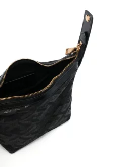 Versace Sac à Bandoulière La Greca Signature Femme 11 Versace Sac à Bandoulière La Greca Signature Femme -Pas Cher Versace Boutique 16816884 9fffc560 70ff 4939 9e06 5cfe7371e780 600