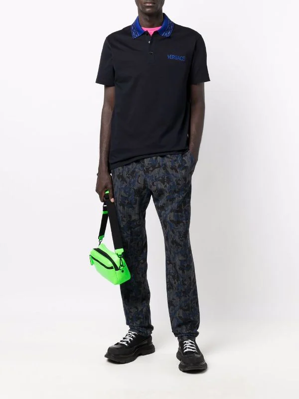 Versace Polo En Maille Intarsia à Manches Courtes 1U610 BLUE 3 Versace Polo En Maille Intarsia à Manches Courtes 1U610 BLUE – Image 3
