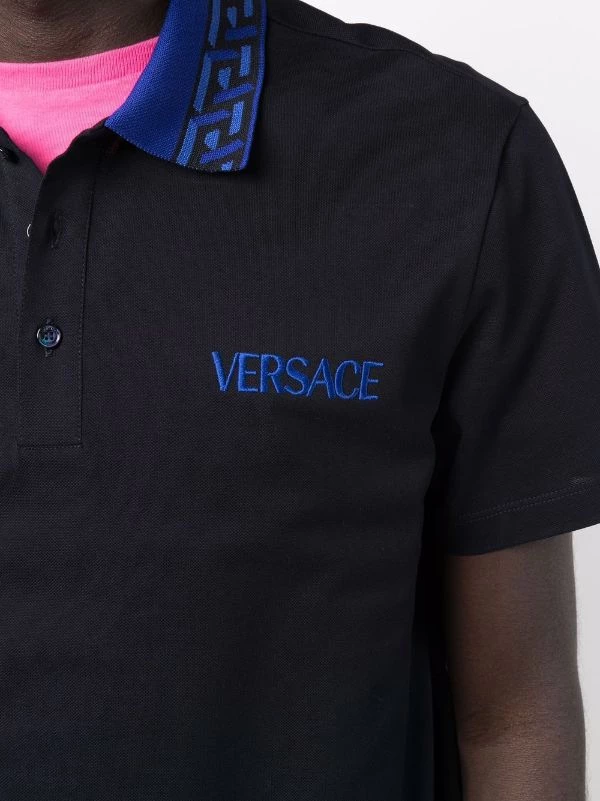 Versace Polo En Maille Intarsia à Manches Courtes 1U610 BLUE 5 Versace Polo En Maille Intarsia à Manches Courtes 1U610 BLUE – Image 5