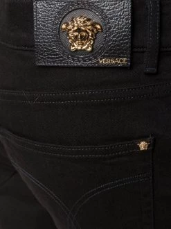 Versace 1D040 NERO Jean Medusa Droit à Plaque Logo Homme -Pas Cher Versace Boutique 16875759 33555979 600