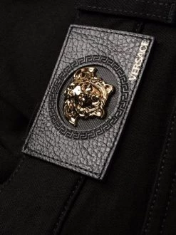 Versace 1D040 NERO Jean Medusa Droit à Plaque Logo Homme -Pas Cher Versace Boutique 16875759 33557623 600