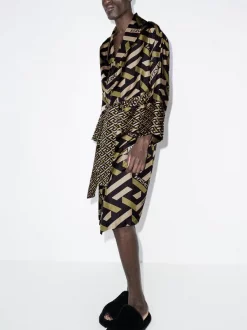 ( Access Edit ) Versace Peignoir La Greca En Soie à Motif Monogrammé Z7150 KAKI -Pas Cher Versace Boutique 16912110 38210171 600