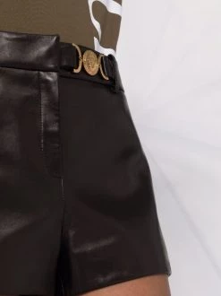 Versace 1B000 BLACK Short En Cuir à Plaque Medusa Femme 8 Versace 1B000 BLACK Short En Cuir à Plaque Medusa Femme -Pas Cher Versace Boutique 16916379 33724536 600