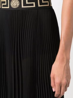 Versace 1B000 BLACK Jupe Longue à Taille Greca Femme -Pas Cher Versace Boutique 16934658 33796231 600
