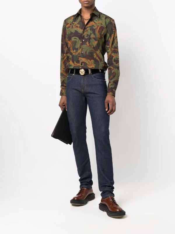 Versace Jean Slim à Coutures Contrastantes 1D100 DARK BLUE 2 Versace Jean Slim à Coutures Contrastantes 1D100 DARK BLUE – Image 2