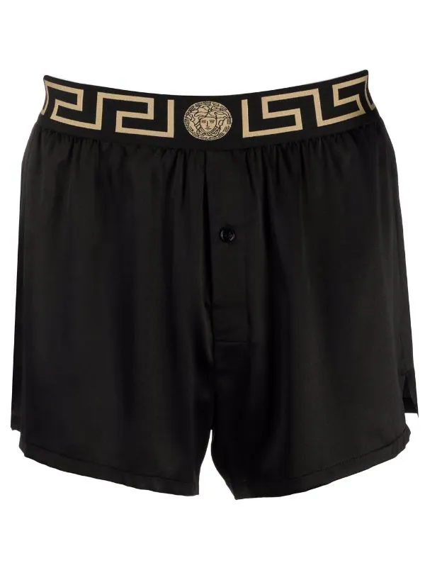 Versace 1B000 BLACK Short De Pyjama En Soie à Bordure Greca Homme 1 Versace 1B000 BLACK Short De Pyjama En Soie à Bordure Greca Homme