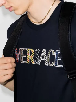 ( Positively Conscious ) Versace T-shirt à Logo Appliqué 1U610 NAVY -Pas Cher Versace Boutique 17110826 36138106 600