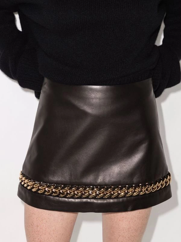 ( Nouvelle Collection ) Versace Minijupe En Peau D'agneau à Détail De Chaîne Femme 2 ( Nouvelle Collection ) Versace Minijupe En Peau D'agneau à Détail De Chaîne Femme – Image 2