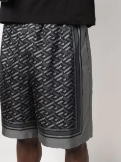 Versace 5B050 Black+Grey Short En Soie à Imprimé Greca Homme -Pas Cher Versace Boutique 17251587 35250634 600