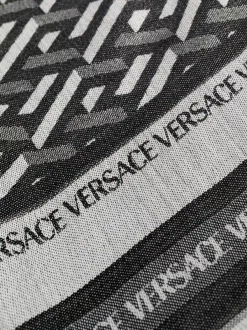 Versace écharpe à Imprimé Greca 2B050 BLACK-GREY -Pas Cher Versace Boutique 17310006 35659733 600