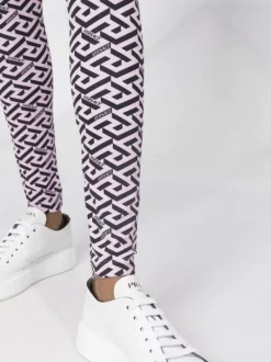 ( Nouvelle Collection ) Versace 5P210 CANDY + BLACK Legging à Imprimé La Greca Femme -Pas Cher Versace Boutique 17321833 b46a92c6 3740 4ccb a43e 7fd34b33040a 600