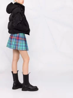 Versace Doudoune à Logo Imprimé 1B000 BLACK 11 Versace Doudoune à Logo Imprimé 1B000 BLACK -Pas Cher Versace Boutique 17322798 36286286 600