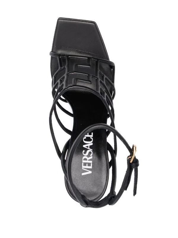 Versace 1B00V NERO ORO VERSACE Sandales Greca 150 Mm Femme 4 Versace 1B00V NERO ORO VERSACE Sandales Greca 150 Mm Femme – Image 4