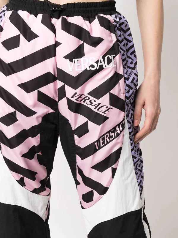 ( Nouvelle Collection ) Versace Pantalon De Jogging à Empiècements La Greca Femme 5 ( Nouvelle Collection ) Versace Pantalon De Jogging à Empiècements La Greca Femme – Image 5