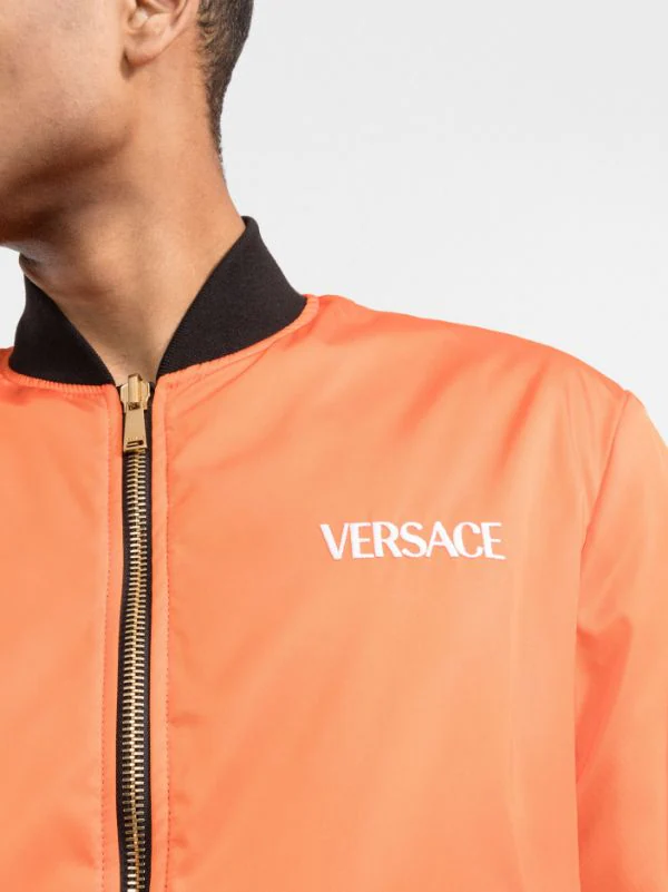 ( Nouvelle Collection ) Versace Veste Bomber Medusa Music à Design Réversible 5B020 BLACK + MULTICOLOR 5 ( Nouvelle Collection ) Versace Veste Bomber Medusa Music à Design Réversible 5B020 BLACK + MULTICOLOR – Image 5