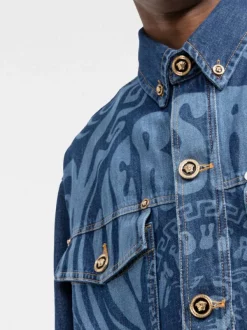 ( Nouvelle Collection ) Versace Veste En Jean à Logo Imprimé 1D030 MEDIUM BLUE -Pas Cher Versace Boutique 17335251 bb2a5938 795c 4af5 8ab4 e38c319f3958 600