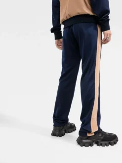 ( Nouvelle Collection ) Versace Pantalon De Jogging à Rayures Latérales Homme -Pas Cher Versace Boutique 17335339 51739eb7 1650 425c a1cf 88d76b9036ff 600