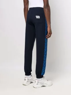 ( Nouvelle Collection ) Versace Pantalon De Jogging à Imprimé Greca 5U460 BLUNAVY SAPPHIRE 8 ( Nouvelle Collection ) Versace Pantalon De Jogging à Imprimé Greca 5U460 BLUNAVY SAPPHIRE -Pas Cher Versace Boutique 17336309 38406706 600