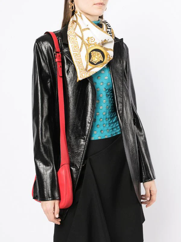 ( Nouvelle Collection ) Versace écharpe à Imprimé Medusa Femme 2 ( Nouvelle Collection ) Versace écharpe à Imprimé Medusa Femme – Image 2