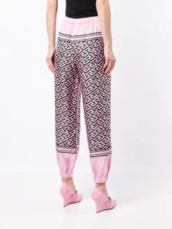 ( Nouvelle Collection ) Versace 5P210 Pantalon Fuselé En Soie à Motif Monogrammé Femme 10 ( Nouvelle Collection ) Versace 5P210 Pantalon Fuselé En Soie à Motif Monogrammé Femme -Pas Cher Versace Boutique 17548397 38140609 600