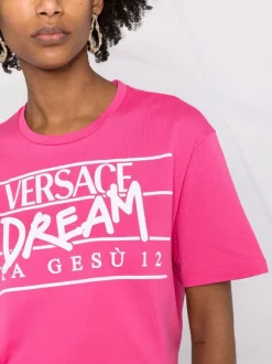 ( Nouvelle Collection ) Versace T-shirt à Slogan Imprimé 2P880 PINK 8 ( Nouvelle Collection ) Versace T-shirt à Slogan Imprimé 2P880 PINK -Pas Cher Versace Boutique 17678831 38229066 600
