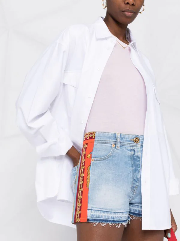 ( Nouvelle Collection ) Versace Short Royal Rebellion En Jean Femme 3 ( Nouvelle Collection ) Versace Short Royal Rebellion En Jean Femme – Image 3