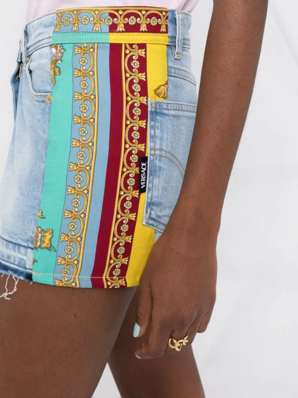 ( Nouvelle Collection ) Versace Short Royal Rebellion En Jean Femme 5 ( Nouvelle Collection ) Versace Short Royal Rebellion En Jean Femme – Image 5