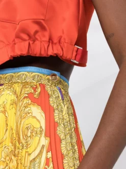 ( Nouvelle Collection ) Versace Jupe Plissée à Motif Barocco Goddess 5L290 DARK ORCHID+SUN 10 ( Nouvelle Collection ) Versace Jupe Plissée à Motif Barocco Goddess 5L290 DARK ORCHID+SUN -Pas Cher Versace Boutique 17678876 e873339f b7cd 4057 b8fa 31e0d1013864 600