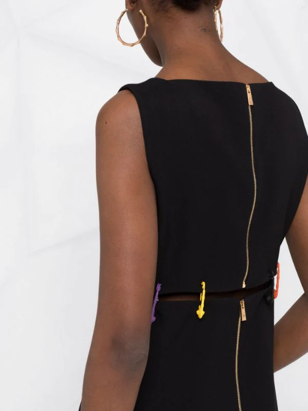 ( Nouvelle Collection ) Versace Robe Courte à Motif Barocco Goddess Safety Pin 1B000 BLACK 5 ( Nouvelle Collection ) Versace Robe Courte à Motif Barocco Goddess Safety Pin 1B000 BLACK – Image 5
