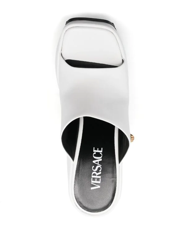 ( Nouvelle Collection ) Versace Mules Triplatform En Cuir 1W00V BIANCO OTTICO-ORO VERSACE 4 ( Nouvelle Collection ) Versace Mules Triplatform En Cuir 1W00V BIANCO OTTICO-ORO VERSACE – Image 4