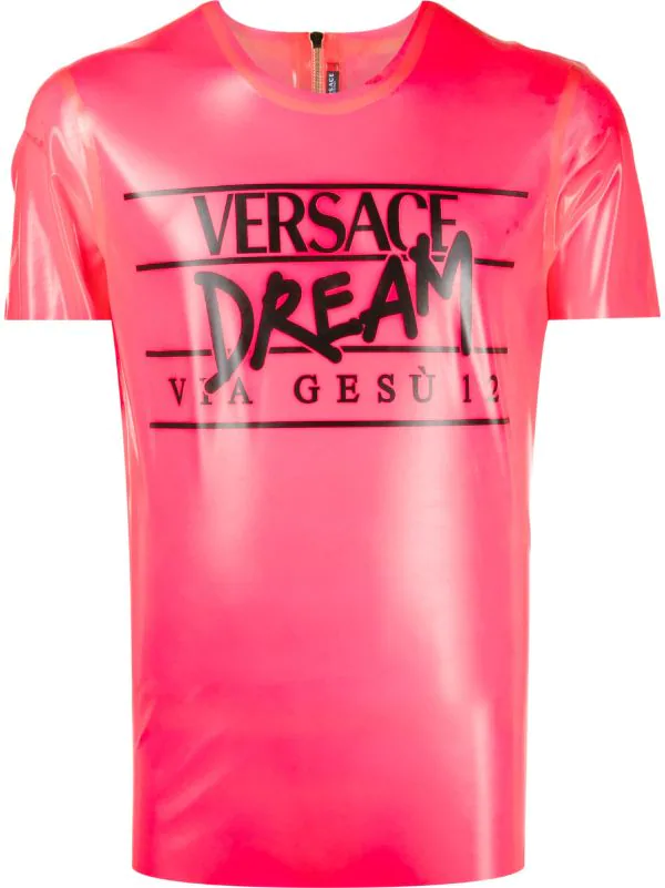 ( Nouvelle Collection ) Versace 1PG20 BRIGHT MAGENTA T-shirt En Latex à Slogan Imprimé Homme 1 ( Nouvelle Collection ) Versace 1PG20 BRIGHT MAGENTA T-shirt En Latex à Slogan Imprimé Homme