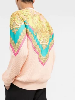 ( Nouvelle Collection ) Versace Pull à Imprimé Baroque 1PE60 PINK -Pas Cher Versace Boutique 17683018 8737e41f 4c0c 4aa9 a188 4f28df4c317b 600