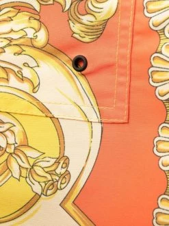 ( Nouvelle Collection ) Versace 5L290 DARK ORCHID SUN Short De Bain à Imprimé Graphique Homme -Pas Cher Versace Boutique 17683024 38982925 600