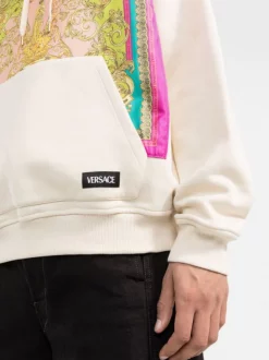 ( Nouvelle Collection ) Versace 1K100 Ecru Hoodie à Empiècements Contrastants Homme -Pas Cher Versace Boutique 17683031 c60488e3 89f8 4850 97de 12672e7122c3 600