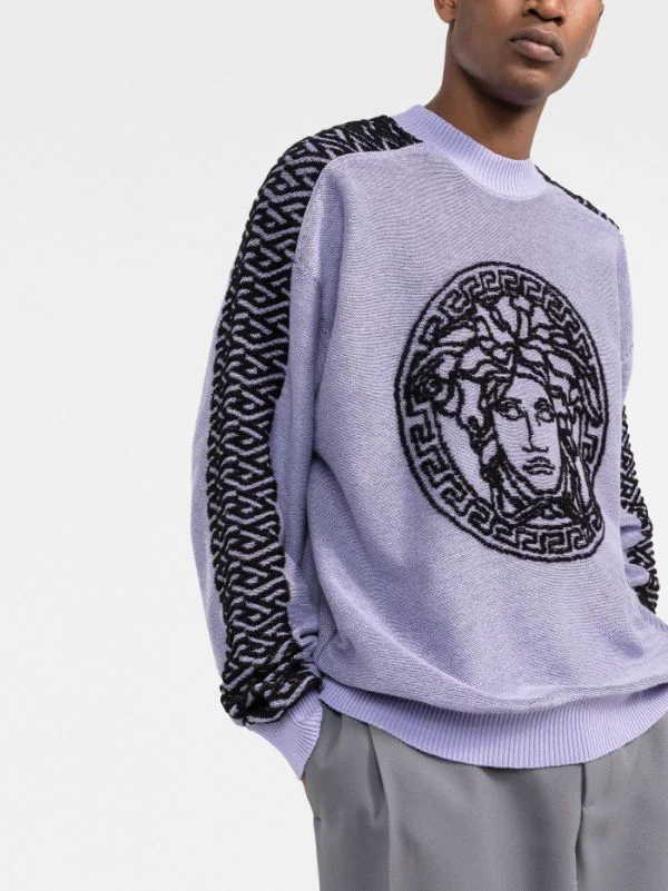 ( Nouvelle Collection ) Versace Sweat à Imprimé Greca 1L720 LILLAC 3 ( Nouvelle Collection ) Versace Sweat à Imprimé Greca 1L720 LILLAC – Image 3