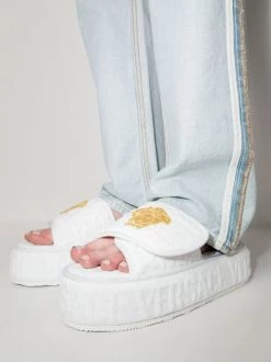 Versace Z4001 BIANCO VERS WRP PLTFRM SLPPER W GLD MEDUSA DTL Femme -Pas Cher Versace Boutique 17804882 37546808 600