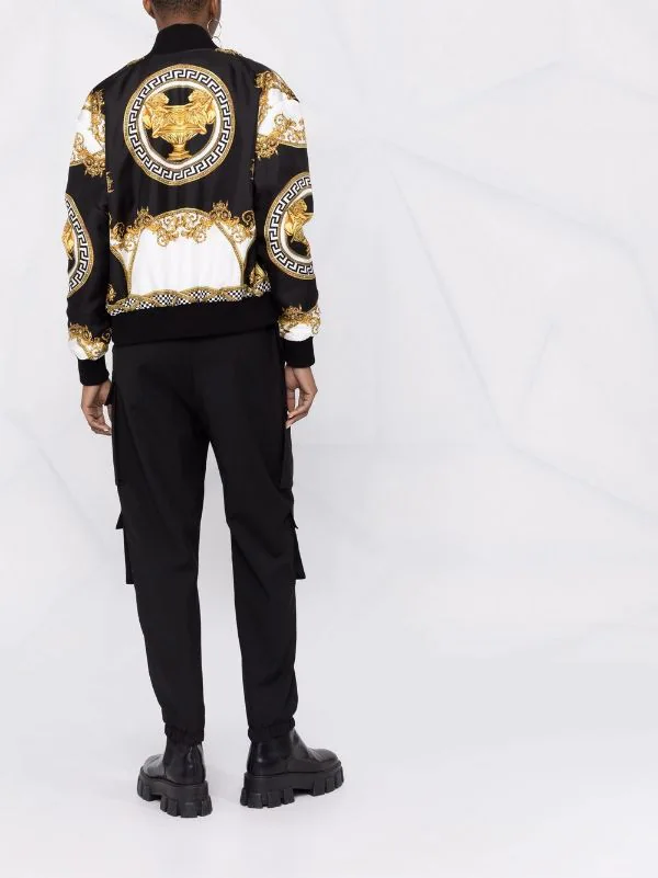 ( Nouvelle Collection ) Versace Veste Bomber à Imprimé Baroque 5W170 WHITE + GOLD + BLACK 6 ( Nouvelle Collection ) Versace Veste Bomber à Imprimé Baroque 5W170 WHITE + GOLD + BLACK – Image 6