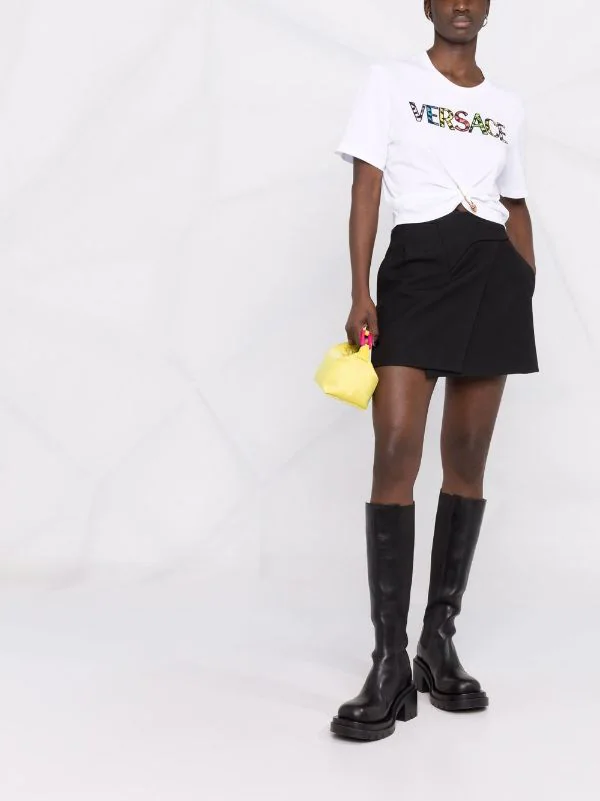 ( Nouvelle Collection ) Versace T-shirt Brodé à Détail D'épingle 2W070 2 ( Nouvelle Collection ) Versace T-shirt Brodé à Détail D'épingle 2W070 – Image 2