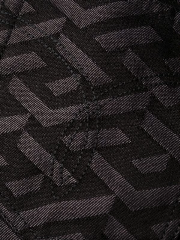 ( Nouvelle Collection ) Versace Jean Slim à Imprimé La Greca 1D040 BLACK 6 ( Nouvelle Collection ) Versace Jean Slim à Imprimé La Greca 1D040 BLACK – Image 6