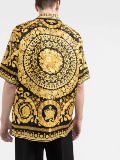 Versace Chemise En Soie à Imprimé Barocco 5B000 NERO + ORO -Pas Cher Versace Boutique 17889334 291c00c4 4852 41d3 b12a 2c38d40486f7 600